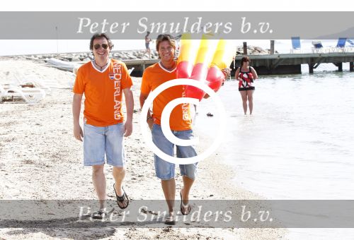 Bodrum Turkije 16 3n 17 april 2012
Muziekreis naar Bodrum met div artiesten waaronder Sieneke Marianne Weber Koos Alberts Gebroeders Ko Peter Beense Helemaal Hollands de piraten toppers Willem Barth Django Wagner Vinzzent Gino Graus Annie Schilder en Jan Keizer.
Peter Smulders bv
