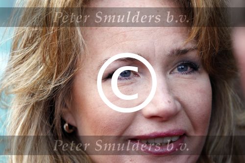 Zeist 1 april 2012
Premiere Dr Seuss in het Fiji theater in Zeist. Helga v leur met zoon
Peter Smulders bv