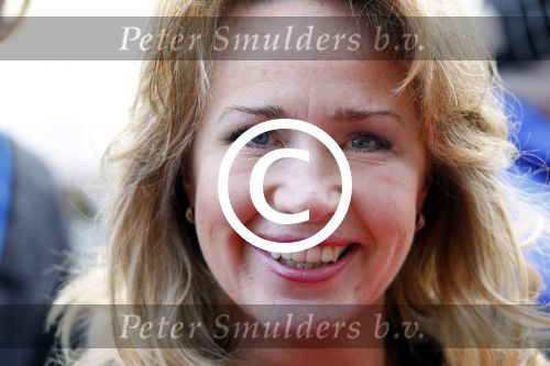 Zeist 1 april 2012
Premiere Dr Seuss in het Fiji theater in Zeist. Helga v leur met zoon
Peter Smulders bv