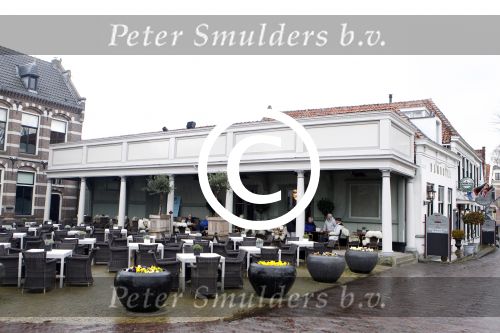 Volendam en Edam 13 april 2012
Simon Keizer en zijn vrouw Annemarie Hoek zijn vandaag in het geheim getrouwd in het stadhuis van Edam. Hotel l Auberge
Peter Smulders bv