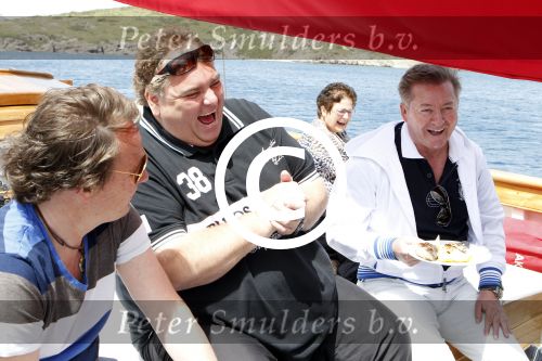 Bodrum Turkije 16 3n 17 april 2012
Muziekreis naar Bodrum met div artiesten waaronder Sieneke Marianne Weber Koos Alberts Gebroeders Ko Peter Beense Helemaal Hollands de piraten toppers Willem Barth Django Wagner Vinzzent Gino Graus Annie Schilder en Jan Keizer.
Peter Smulders bv