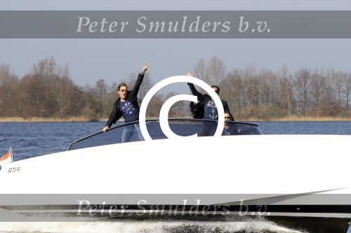 Loosdrecht 22 maart 2012
Gerard Joling Jeroen v d Boom en Rene Froger op von Dutch boot bij presentatie bij het witte huis van hun Toppers concerten in de arena.
Peter Smulders bv