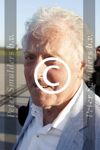 Leiden Valkenburg 25 maart 2012
500e voorstelling van Soldaat van oranje. John Leddy met dochter Rixt en dochter...
Peter Smulders bv