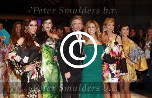 Amsterdam 19 maart 2012
Modeshow Jos v Raak in westergasfabriek met div Bn ers Jos v Raak met Quinty Trustfull Froukje de Both Isa Hoes Birgit Schuurman en zangeres Do
Peter Smulders bv
