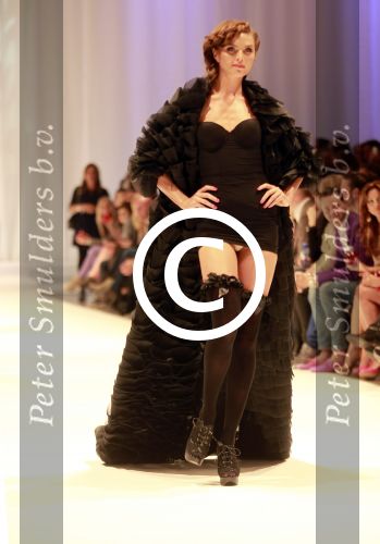 Amsterdam 19 maart 2012
Modeshow Jos v Raak in westergasfabriek met div Bn ers Kim Feenstra
Peter Smulders bv