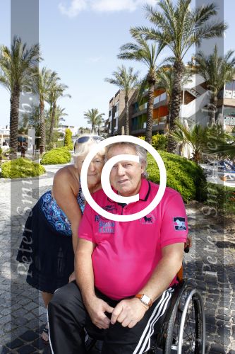 Bodrum Turkije 16 3n 17 april 2012
Muziekreis naar Bodrum met div artiesten waaronder Sieneke Marianne Weber Koos Alberts Gebroeders Ko Peter Beense Helemaal Hollands de piraten toppers Willem Barth Django Wagner Vinzzent Gino Graus Annie Schilder en Jan Keizer. Koos en Joke Alberts
Peter Smulders bv