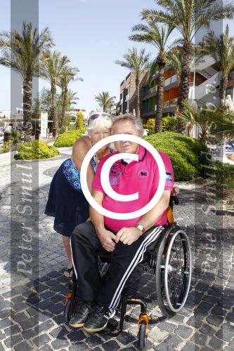 Bodrum Turkije 16 3n 17 april 2012
Muziekreis naar Bodrum met div artiesten waaronder Sieneke Marianne Weber Koos Alberts Gebroeders Ko Peter Beense Helemaal Hollands de piraten toppers Willem Barth Django Wagner Vinzzent Gino Graus Annie Schilder en Jan Keizer. Koos en Joke Alberts
Peter Smulders bv