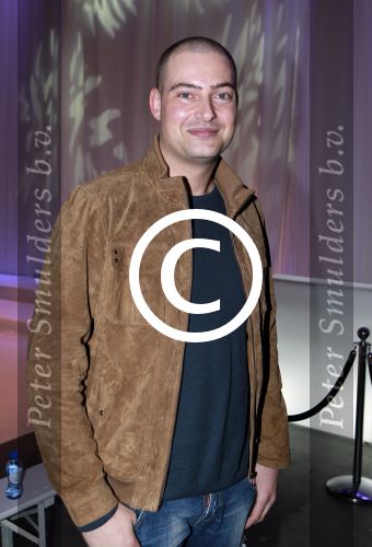 Amsterdam 19 maart 2012
Modeshow Jos v Raak in westergasfabriek met div Bn ers Lange Frans met vrouw Danielle
Peter Smulders bv