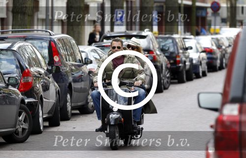 Amsterdam 14 april 2012
De eerste foto\'s van Lieke v Lexmond met haar nieuwe vriend Jurriaan Oerlemans.
Peter Smulders bv