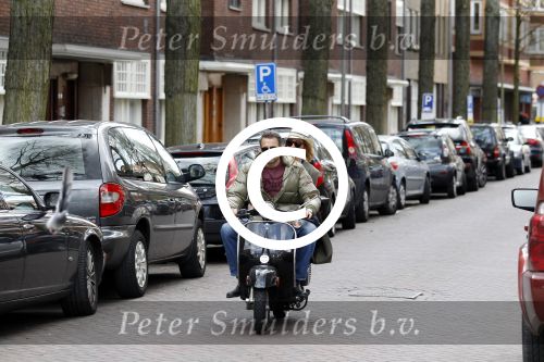 Amsterdam 14 april 2012
De eerste foto\'s van Lieke v Lexmond met haar nieuwe vriend Jurriaan Oerlemans.
Peter Smulders bv