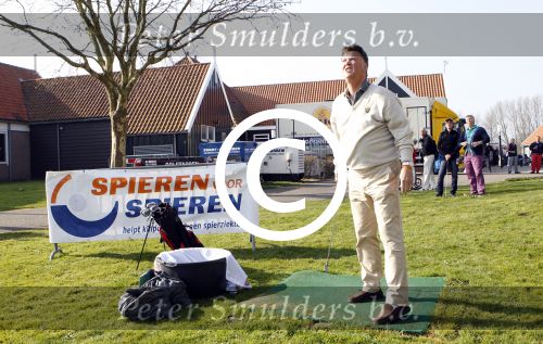 Spaarnwoude 23 maart 2012
Golfwedstrijd voor spieren voor spieren met oa Louis v Gaal.
Peter Smulders bv
