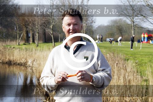 Spaarnwoude 23 maart 2012
Golfwedstrijd voor spieren voor spieren met oa Louis v Gaal.
Peter Smulders bv