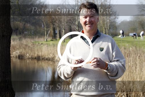 Spaarnwoude 23 maart 2012
Golfwedstrijd voor spieren voor spieren met oa Louis v Gaal.
Peter Smulders bv