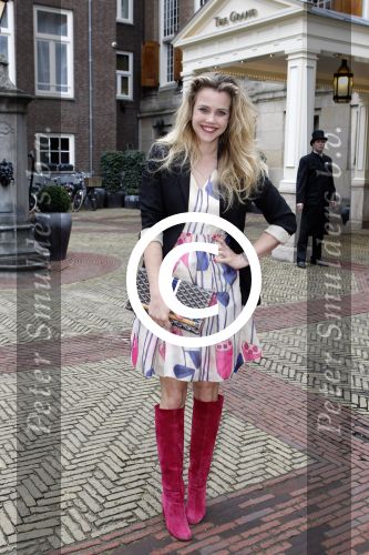 Amsterdam 29 maart 2012
Presentatie goodie bags bedrijf in hotel the grand met div bn ers. Maria Kooistra
Peter Smulders bv