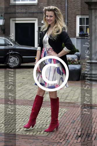 Amsterdam 29 maart 2012
Presentatie goodie bags bedrijf in hotel the grand met div bn ers. Maria Kooistra
Peter Smulders bv