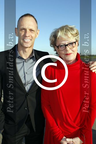 Leiden Valkenburg 25 maart 2012
500e voorstelling van Soldaat van oranje. Marianne v Wijnkoop
Peter Smulders bv