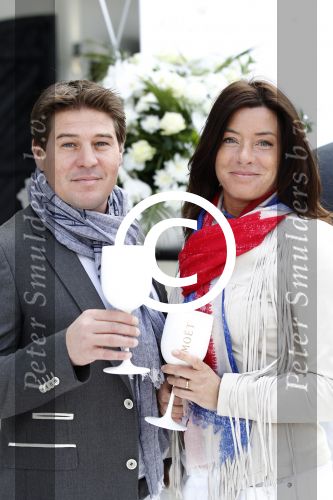 Amsterdam 19 april 2012
Presentatie Moet Chandon bij de harbour club in amsterdam.
Fajah Lourens draait als DJ op Moet boot. Martijn en Amanda Krabbe
Peter Smulders bv