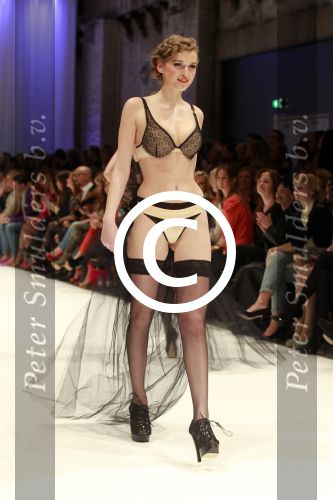 Amsterdam 19 maart 2012
Modeshow Jos v Raak in westergasfabriek met div Bn ers
Peter Smulders bv