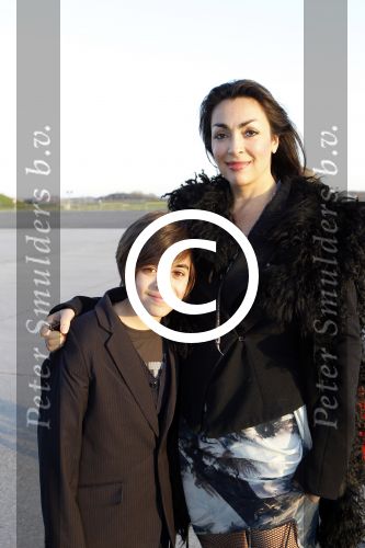 Leiden Valkenburg 25 maart 2012
500e voorstelling van Soldaat van oranje. Monique Klemann met zoon
Peter Smulders bv