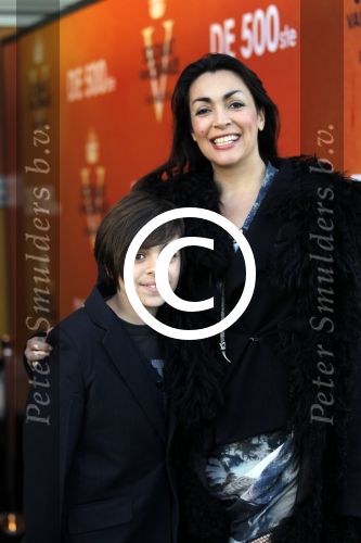 Leiden Valkenburg 25 maart 2012
500e voorstelling van Soldaat van oranje. Monique Klemann met zoon
Peter Smulders bv