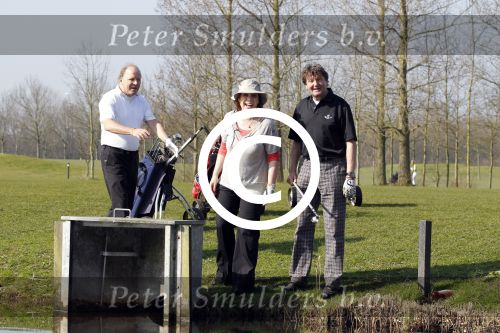 Spaarnwoude 23 maart 2012
Golfwedstrijd voor spieren voor spieren met oa Louis v Gaal. Myrna Goossen Rene v d Kerkhof en Albert West
Peter Smulders bv