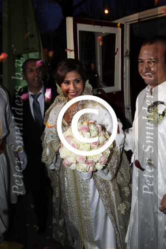 Amsterdam 5 april 2012
Najib Amhali en zijn vrouw Niama Elbhari trouwen bij het scheepvaartmuseum.
Peter Smulders bv