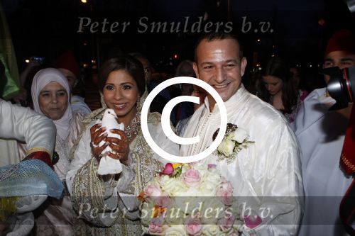 Amsterdam 5 april 2012
Najib Amhali en zijn vrouw Niama Elbhari trouwen bij het scheepvaartmuseum.
Peter Smulders bv