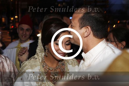 Amsterdam 5 april 2012
Najib Amhali en zijn vrouw Niama Elbhari trouwen bij het scheepvaartmuseum.
Peter Smulders bv