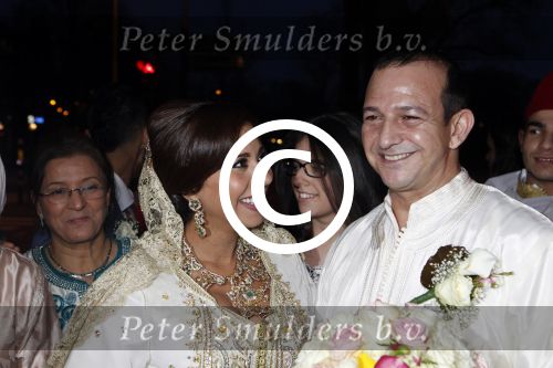 Amsterdam 5 april 2012
Najib Amhali en zijn vrouw Niama Elbhari trouwen bij het scheepvaartmuseum.
Peter Smulders bv
