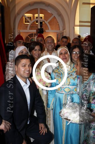 Amsterdam 5 april 2012
Najib Amhali en zijn vrouw Niama Elbhari trouwen bij het scheepvaartmuseum.
Peter Smulders bv