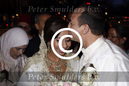 Amsterdam 5 april 2012
Najib Amhali en zijn vrouw Niama Elbhari trouwen bij het scheepvaartmuseum.
Peter Smulders bv