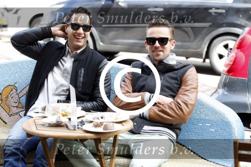 Amsterdam 11 april 2012
Freek Bartels met zijn vriend Patrick Martens op de cornelis schuytstraat.
Peter Smulders bv