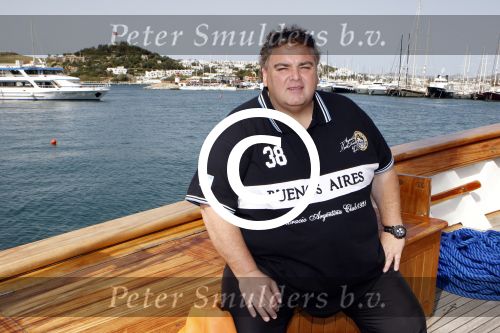 Bodrum Turkije 16 3n 17 april 2012
Muziekreis naar Bodrum met div artiesten waaronder Sieneke Marianne Weber Koos Alberts Gebroeders Ko Peter Beense Helemaal Hollands de piraten toppers Willem Barth Django Wagner Vinzzent Gino Graus Annie Schilder en Jan Keizer.
Peter Smulders bv