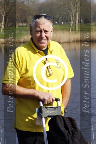 Spaarnwoude 23 maart 2012
Golfwedstrijd voor spieren voor spieren met oa Louis v Gaal. Piet Schrijvers
Peter Smulders bv