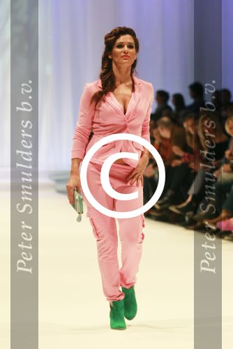 Amsterdam 19 maart 2012
Modeshow Jos v Raak in westergasfabriek met div Bn ers Quinty Trustfull
Peter Smulders bv