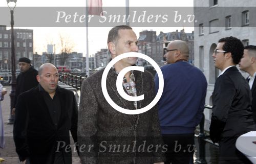 Amsterdam 5 april 2012
Najib Amhali en zijn vrouw Niama Elbhari trouwen bij het scheepvaartmuseum. Raoul Heertje
Peter Smulders bv