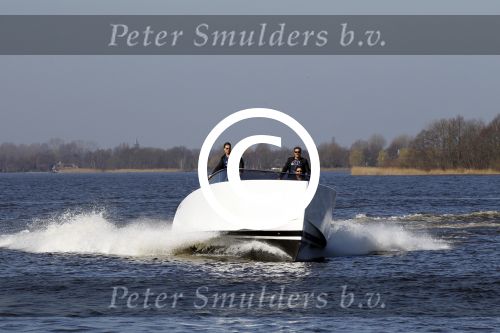 Loosdrecht 22 maart 2012
Gerard Joling Jeroen v d Boom en Rene Froger op von Dutch boot bij presentatie bij het witte huis van hun Toppers concerten in de arena.
Peter Smulders bv