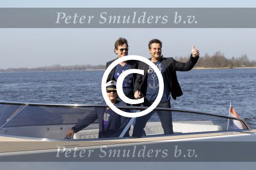 Loosdrecht 22 maart 2012
Gerard Joling Jeroen v d Boom en Rene Froger op von Dutch boot bij presentatie bij het witte huis van hun Toppers concerten in de arena.
Peter Smulders bv