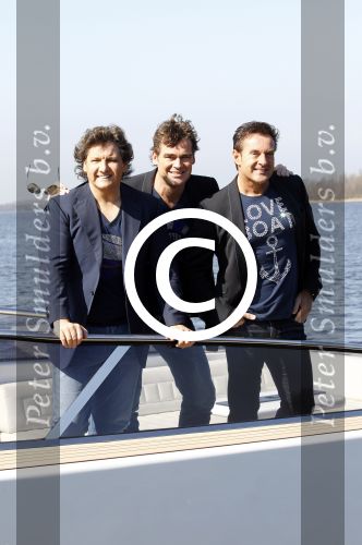 Loosdrecht 22 maart 2012
Gerard Joling Jeroen v d Boom en Rene Froger op von Dutch boot bij presentatie bij het witte huis van hun Toppers concerten in de arena.
Peter Smulders bv