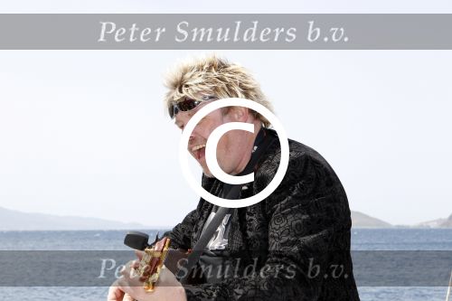 Bodrum Turkije 16 3n 17 april 2012
Muziekreis naar Bodrum met div artiesten waaronder Sieneke Marianne Weber Koos Alberts Gebroeders Ko Peter Beense Helemaal Hollands de piraten toppers Willem Barth Django Wagner Vinzzent Gino Graus Annie Schilder en Jan Keizer. Rene Karst
Peter Smulders bv