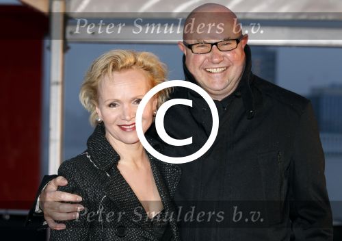 Amsterdam 4 april 2012
Opening eye theater/ museum door koningin Beatrix. Renee Soutendijk met man Ted Lensen
Peter Smulders bv