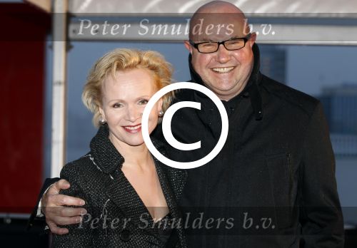 Amsterdam 4 april 2012
Opening eye theater/ museum door koningin Beatrix. Renee Soutendijk met man Ted Lensen
Peter Smulders bv