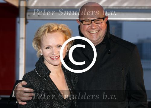 Amsterdam 4 april 2012
Opening eye theater/ museum door koningin Beatrix. Renee Soutendijk met man Ted Lensen
Peter Smulders bv