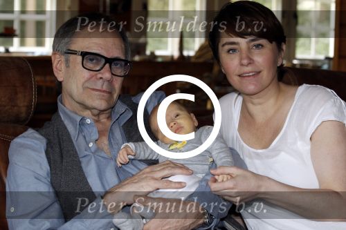 Ede 2 april 2012
Rob en Henriette de Nijs met hun zoontje Julius.
Peter Smulders bv