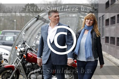 Hilversum 4 april 2012
Roelof Hemmen met zijn nieuwe vrienin Marjon op het mediapark.
Peter Smulders bv