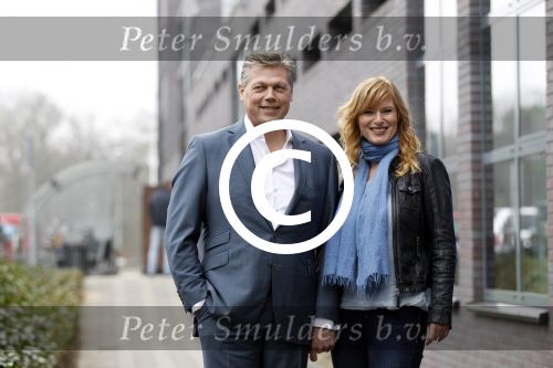 Hilversum 4 april 2012
Roelof Hemmen met zijn nieuwe vrienin Marjon op het mediapark.
Peter Smulders bv