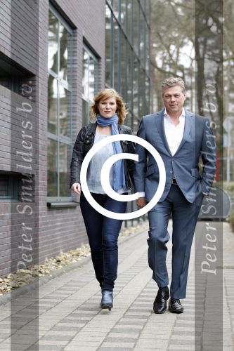 Hilversum 4 april 2012
Roelof Hemmen met zijn nieuwe vrienin Marjon op het mediapark.
Peter Smulders bv