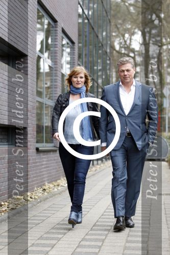 Hilversum 4 april 2012
Roelof Hemmen met zijn nieuwe vrienin Marjon op het mediapark.
Peter Smulders bv