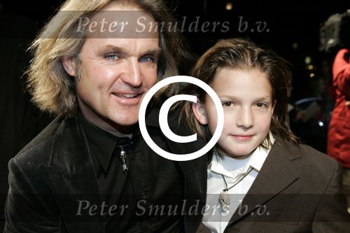 Zeist 7 december 2005
Premiere de Griezelbus.
Roland Jan heyn met zoon
Peter Smulders bv