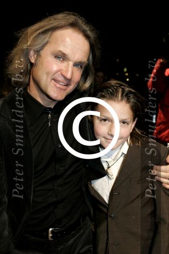Zeist 7 december 2005
Premiere de Griezelbus.
Roland Jan heyn met zoon
Peter Smulders bv